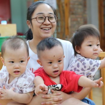 volunteer at a chiinese orphanage